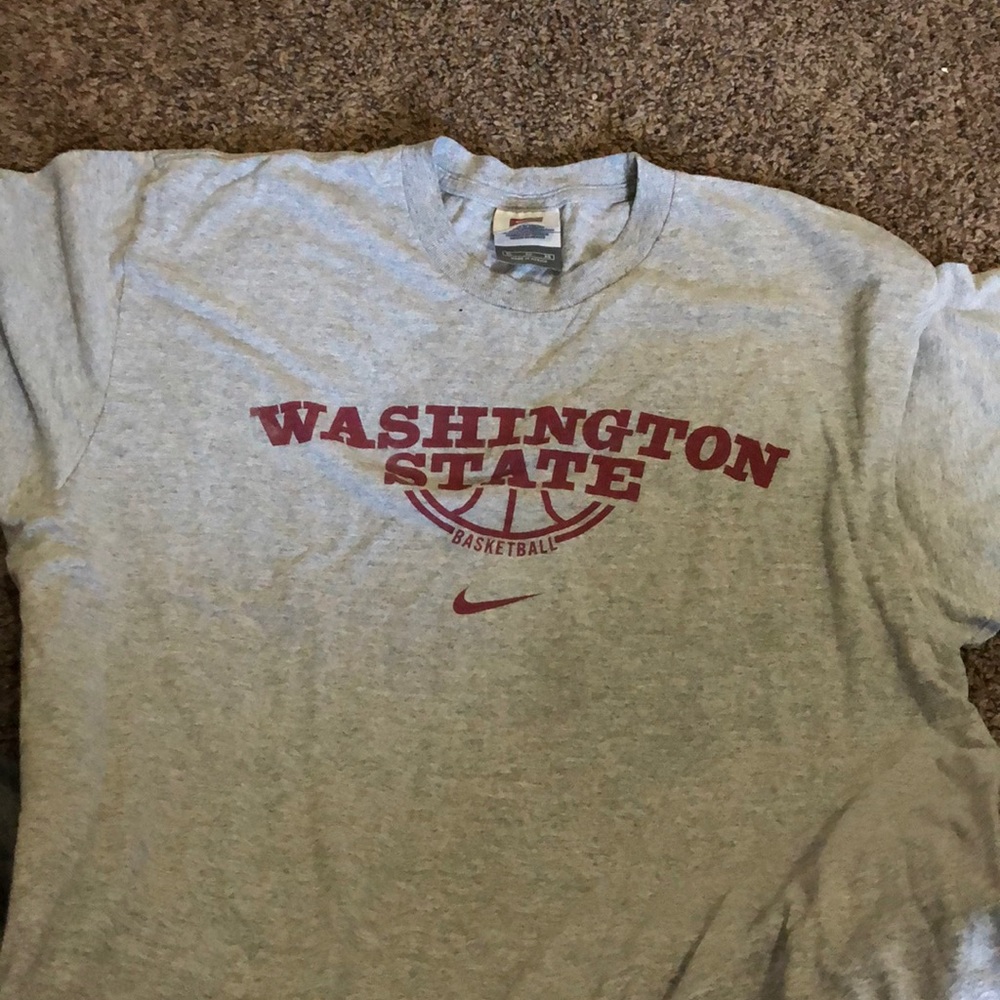 Extra large Washington state basketball T-shirt